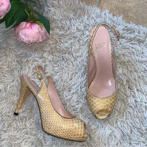 Stuart Weitzman Tan Nude Snake Print Heels Size 7.5